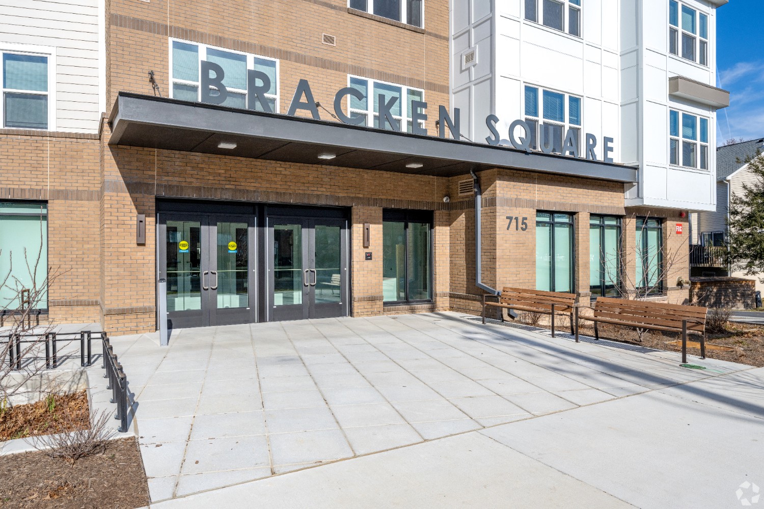 Bracken Square (9%)